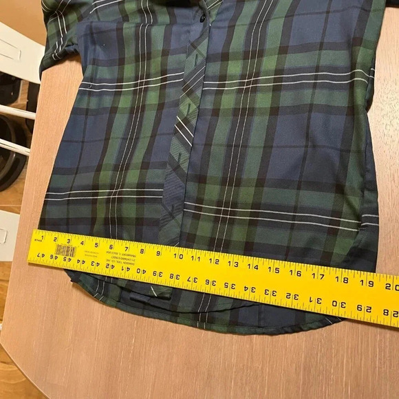 Women’s Investments Button Down Shirt Size 8 - Picture 5 of 7